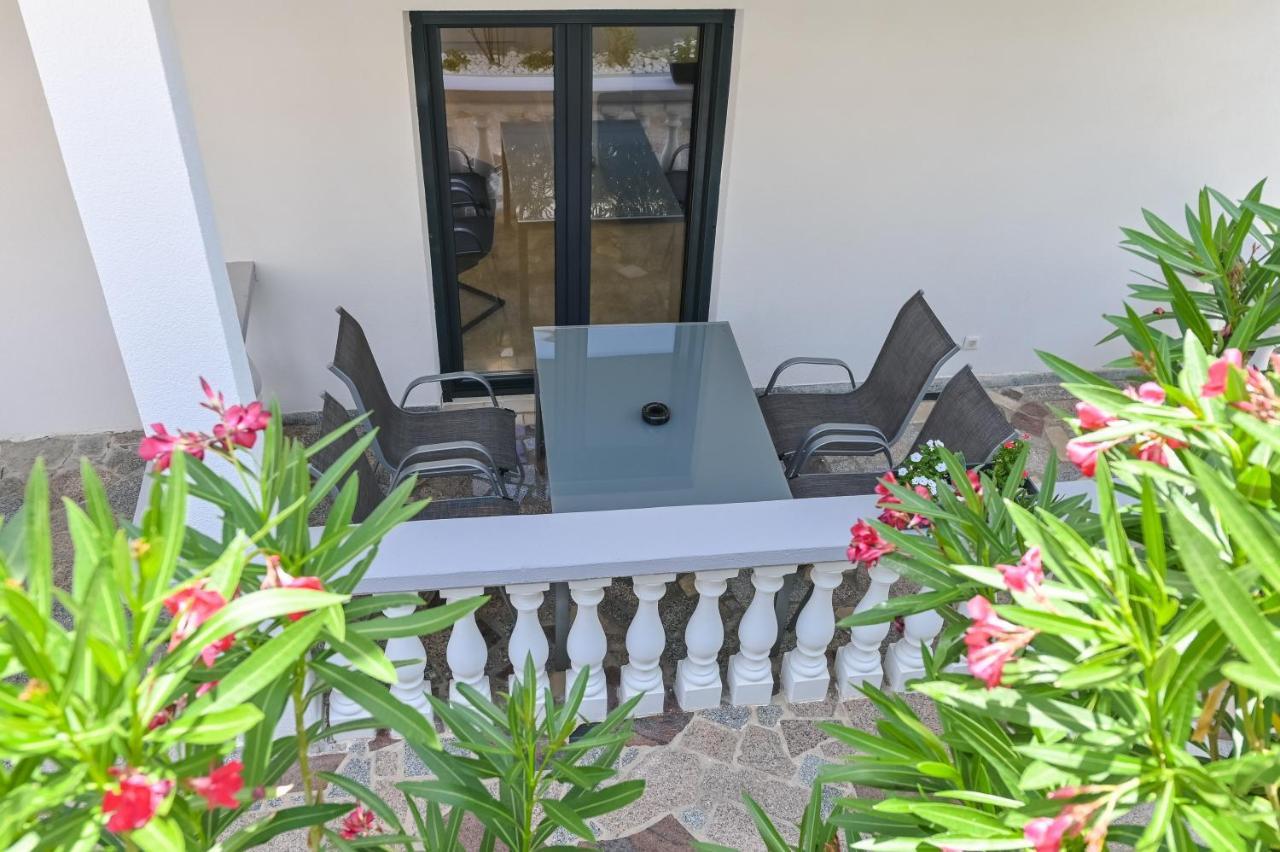 Kustići Villa Ami מראה חיצוני תמונה