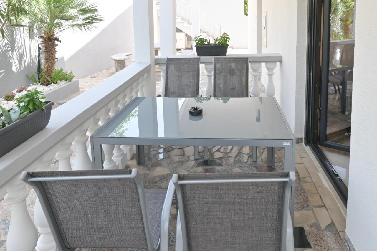 Kustići Villa Ami מראה חיצוני תמונה
