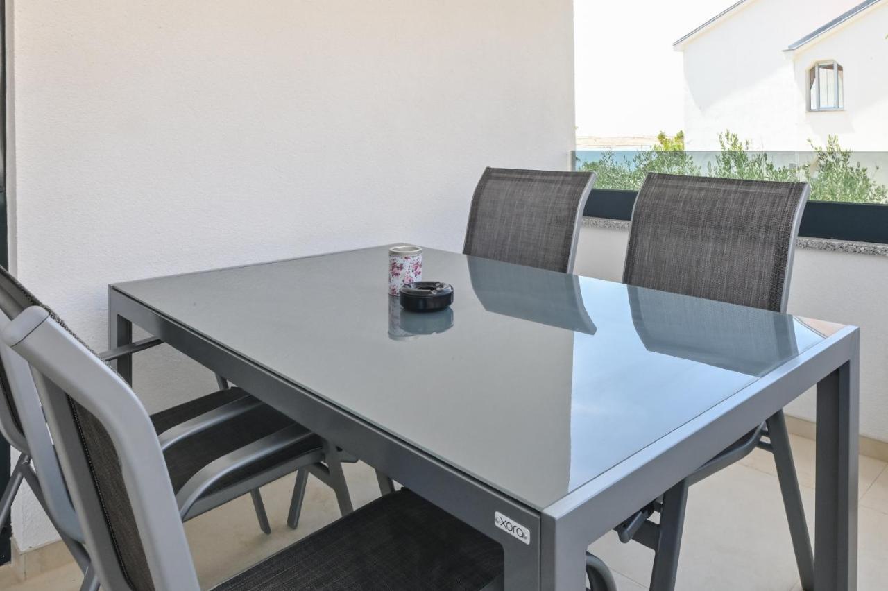 Kustići Villa Ami מראה חיצוני תמונה